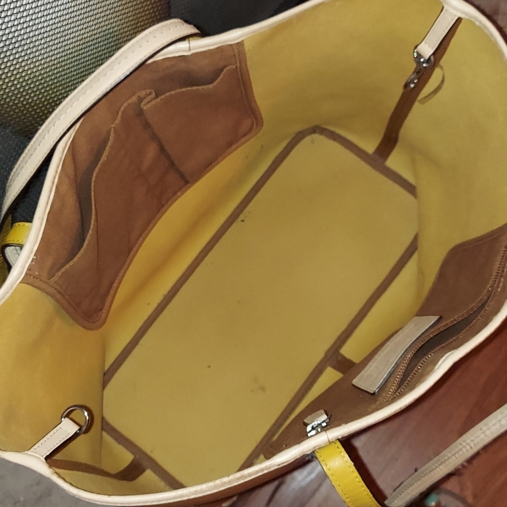 Purse - Picture 3 of 14